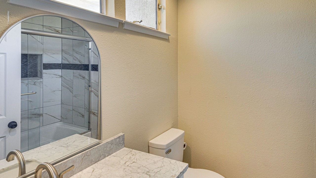 Photo of Bathroom in Sylmar
