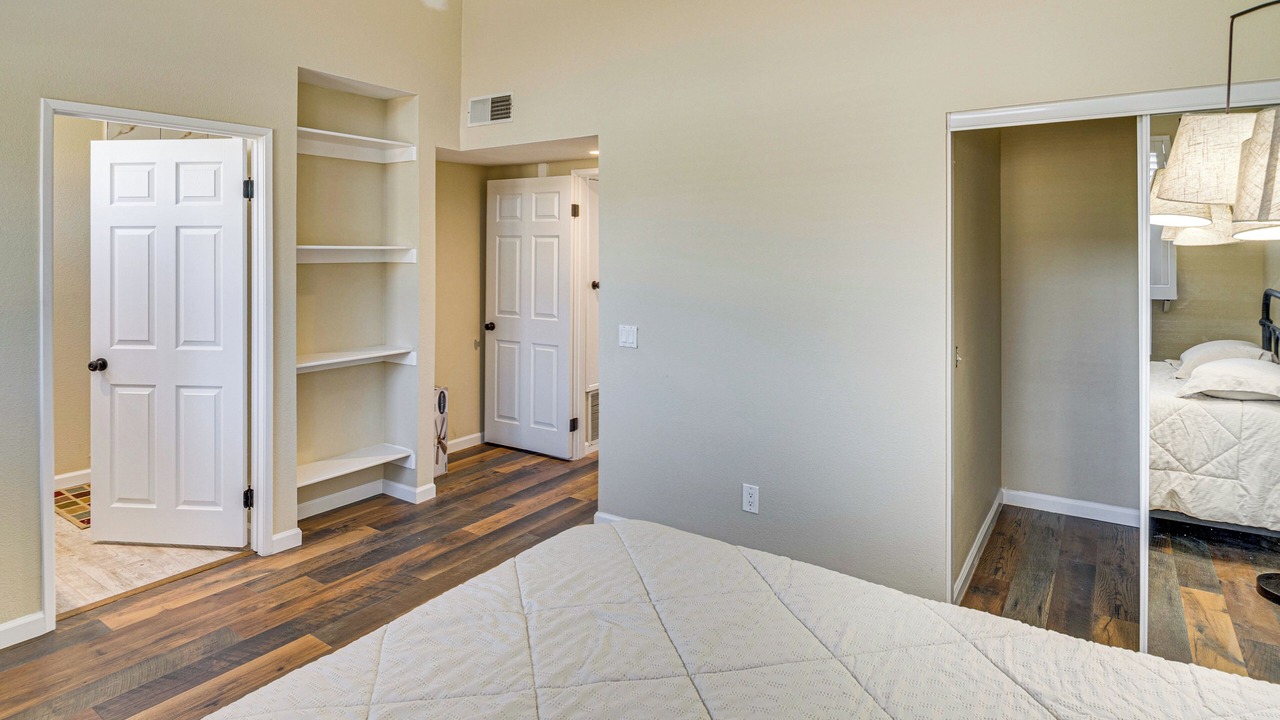 Photo of Bedroom in Sylmar