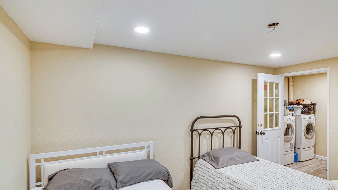 Photo of Bedroom in Sylmar