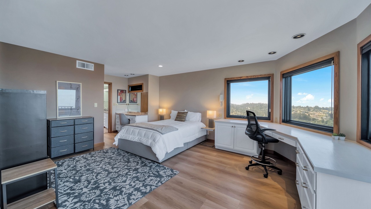 Photo of Bedroom in Claremont