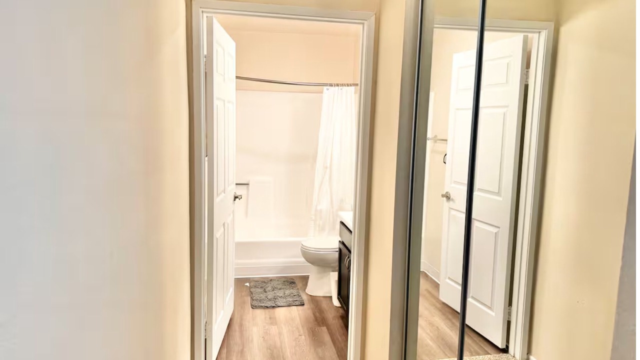 Photo of Bathroom in Miracle Mile