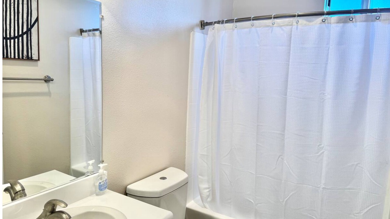 Photo of Bathroom in Miracle Mile