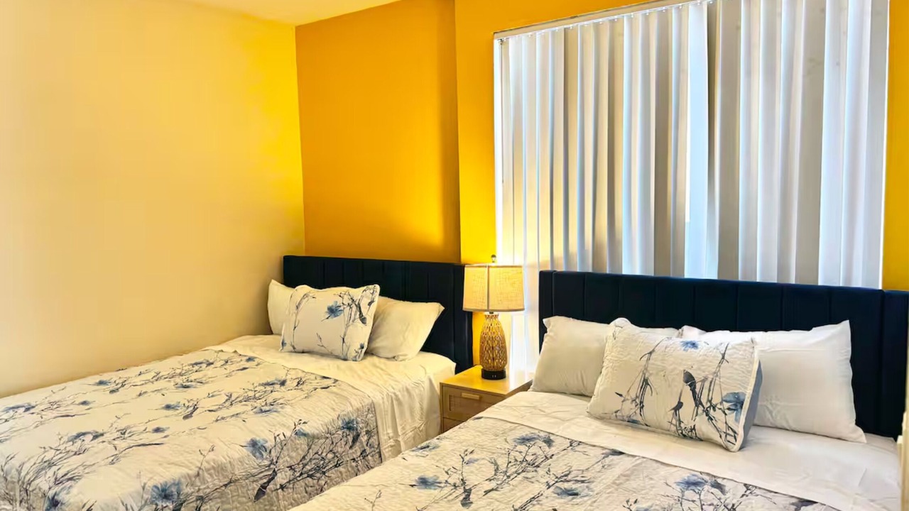 Photo of Bedroom in Miracle Mile