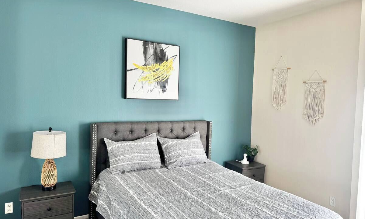 Photo of Bedroom in Miracle Mile
