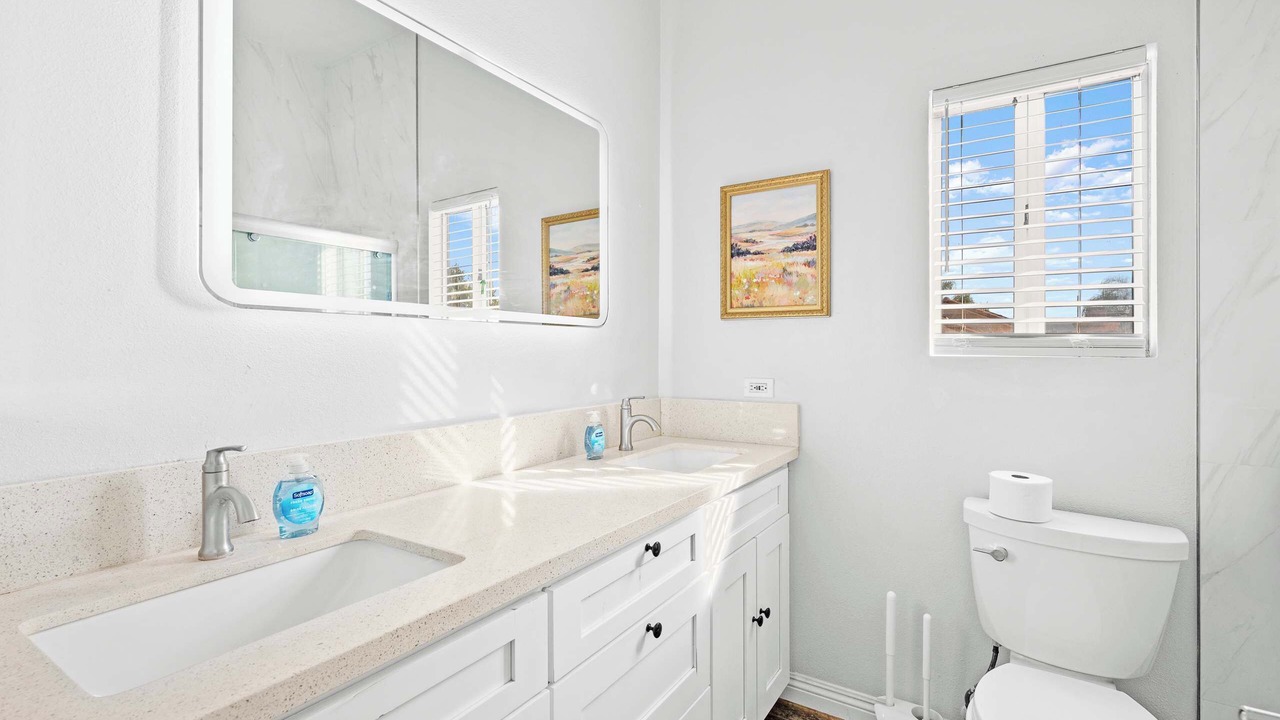 Photo of Bathroom in Valinda