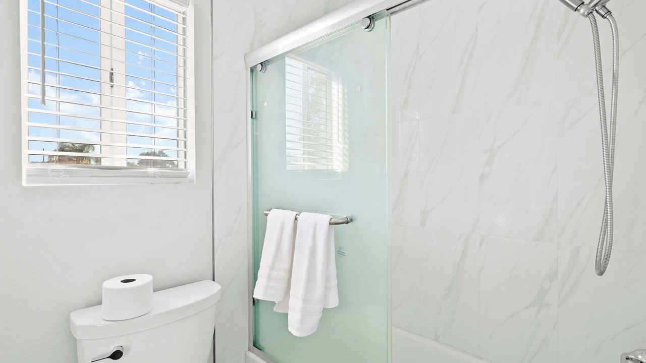 Photo of Bathroom in Valinda