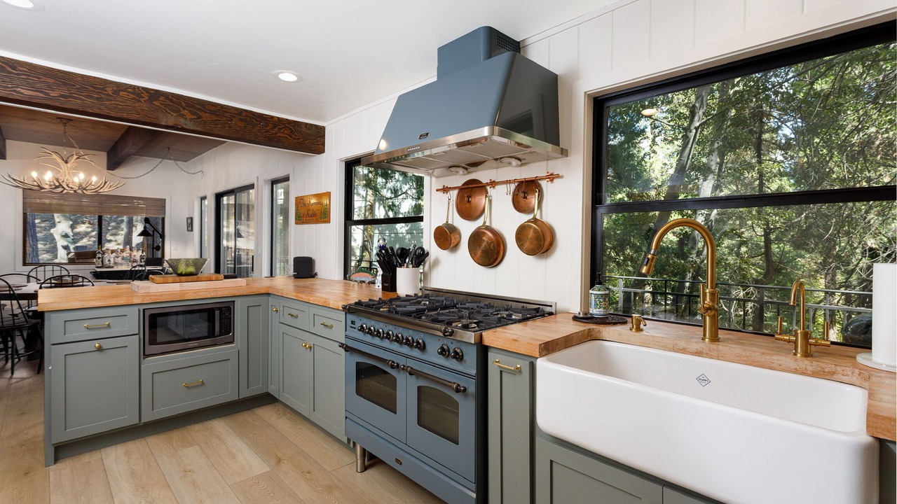 Photo of Kitchen in Cedar Glen