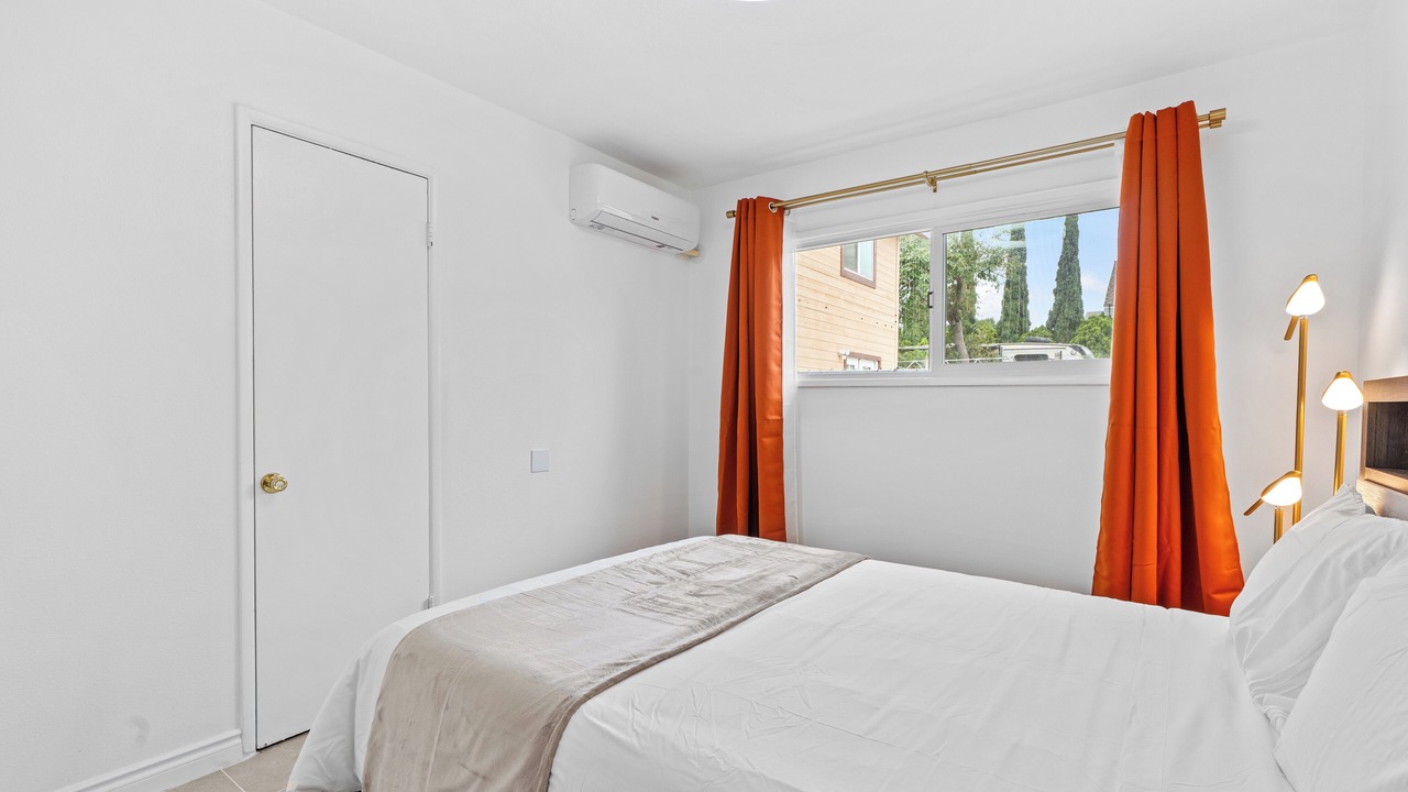 Photo of Bedroom in Tustin