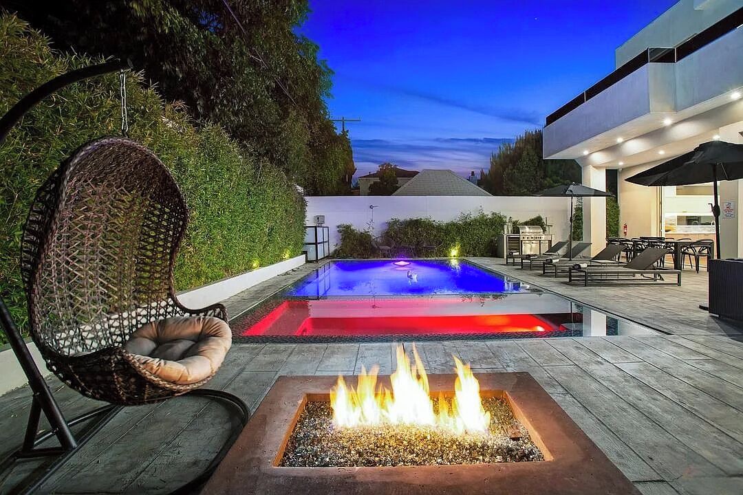 Photo of Patio Balcony in Fairfax District