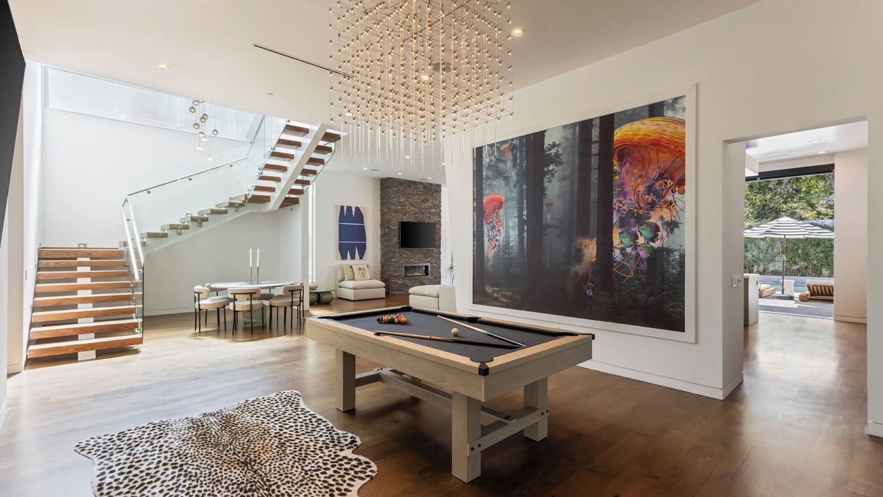 Photo of Bedroom in Fairfax District