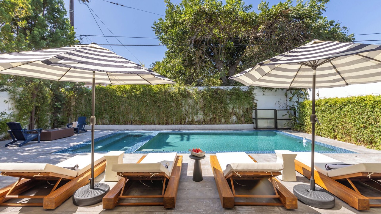 Photo of Outdoor in Fairfax District
