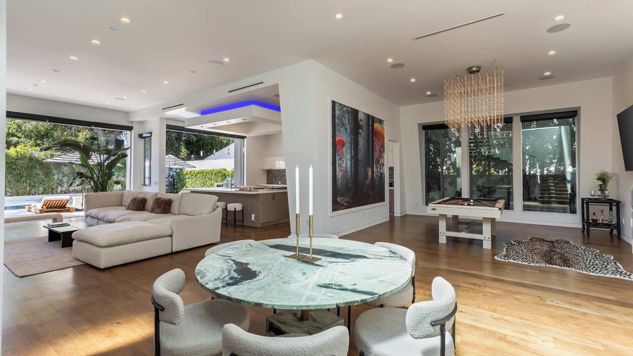 Photo of Bedroom in Fairfax District