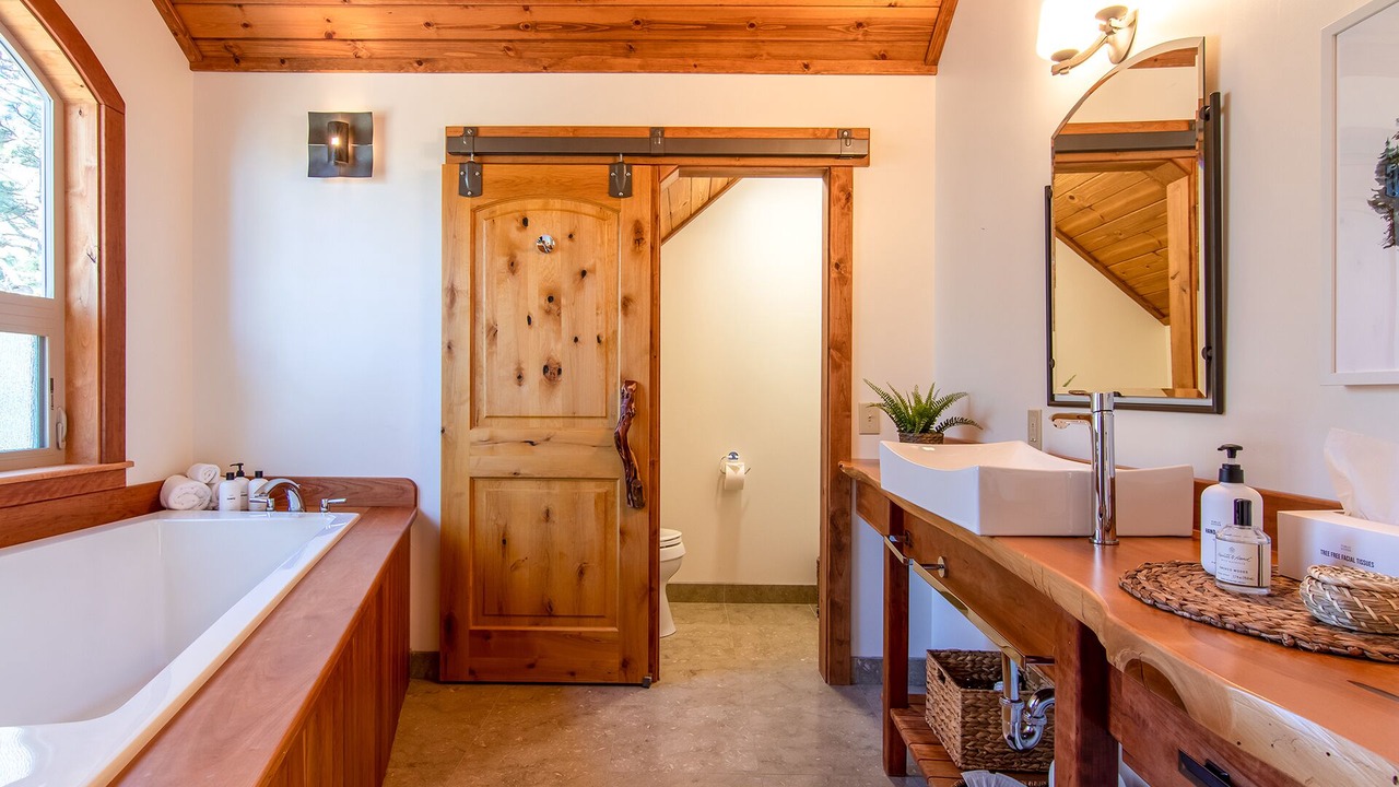 Photo of Bathroom in Fern Valley