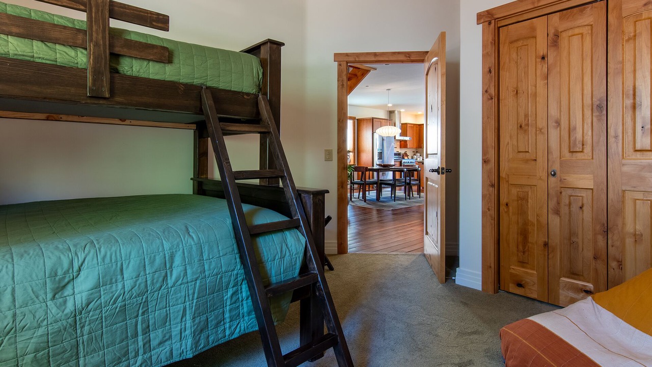 Photo of Bedroom in Fern Valley