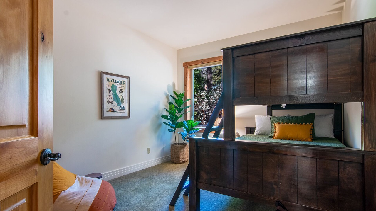 Photo of Bedroom in Fern Valley
