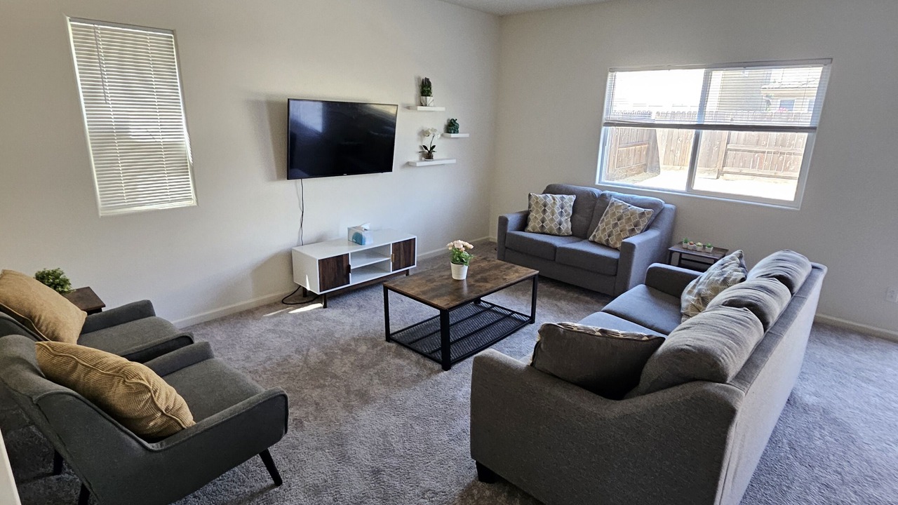 Photo of Livingroom in Merced