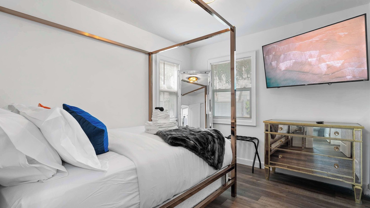 Photo of Bedroom in Park Mesa Heights