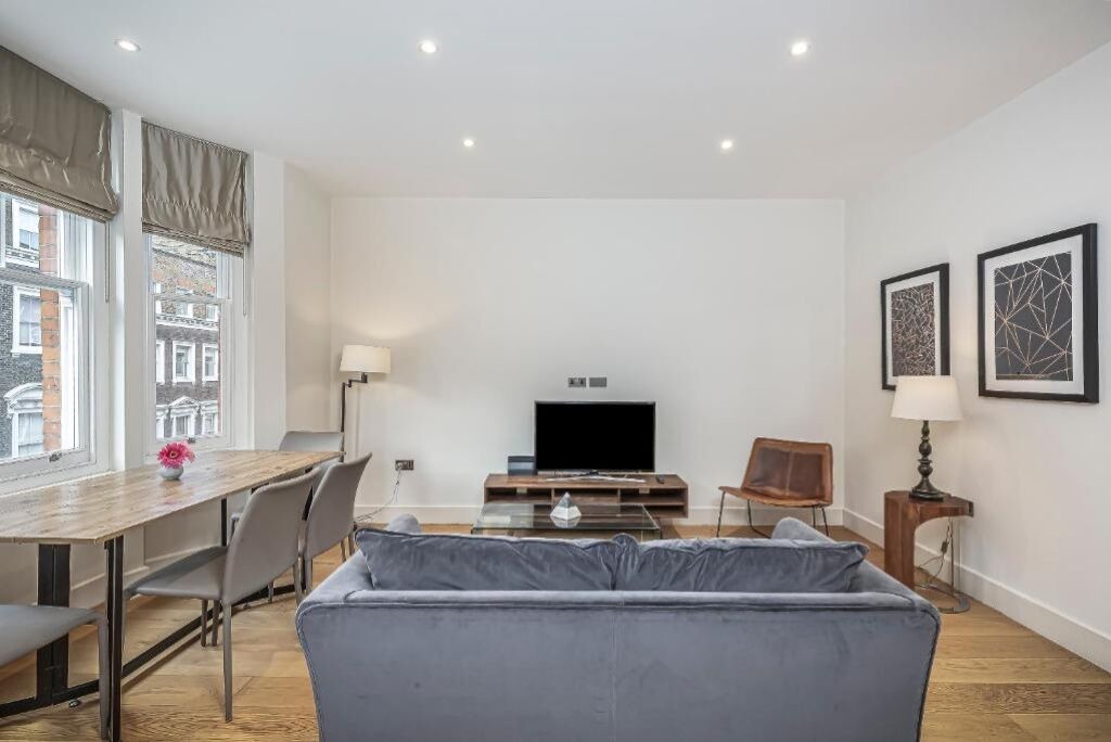 Photo of Livingroom in Fitzrovia