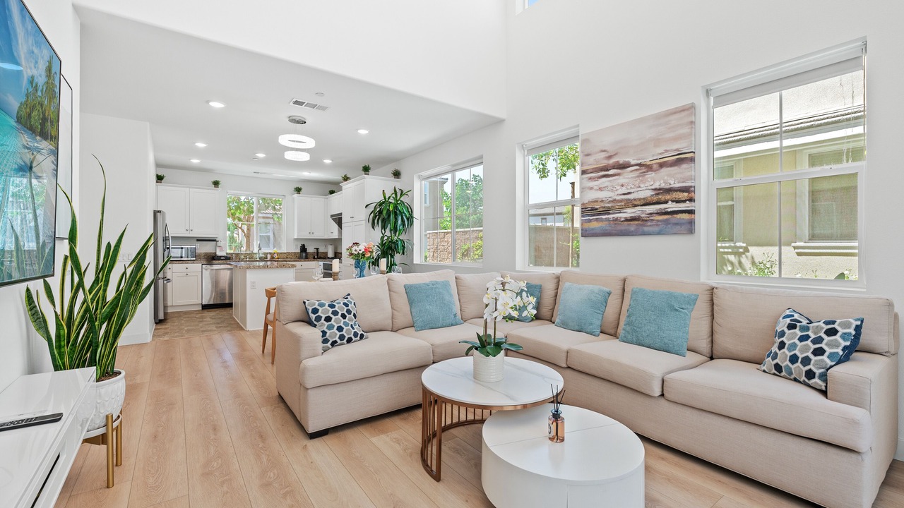 Photo of Livingroom in Chino