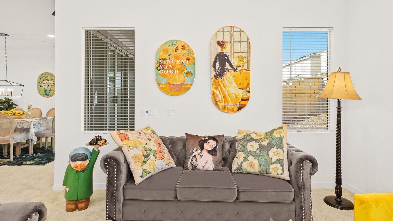 Photo of Livingroom in Ontario