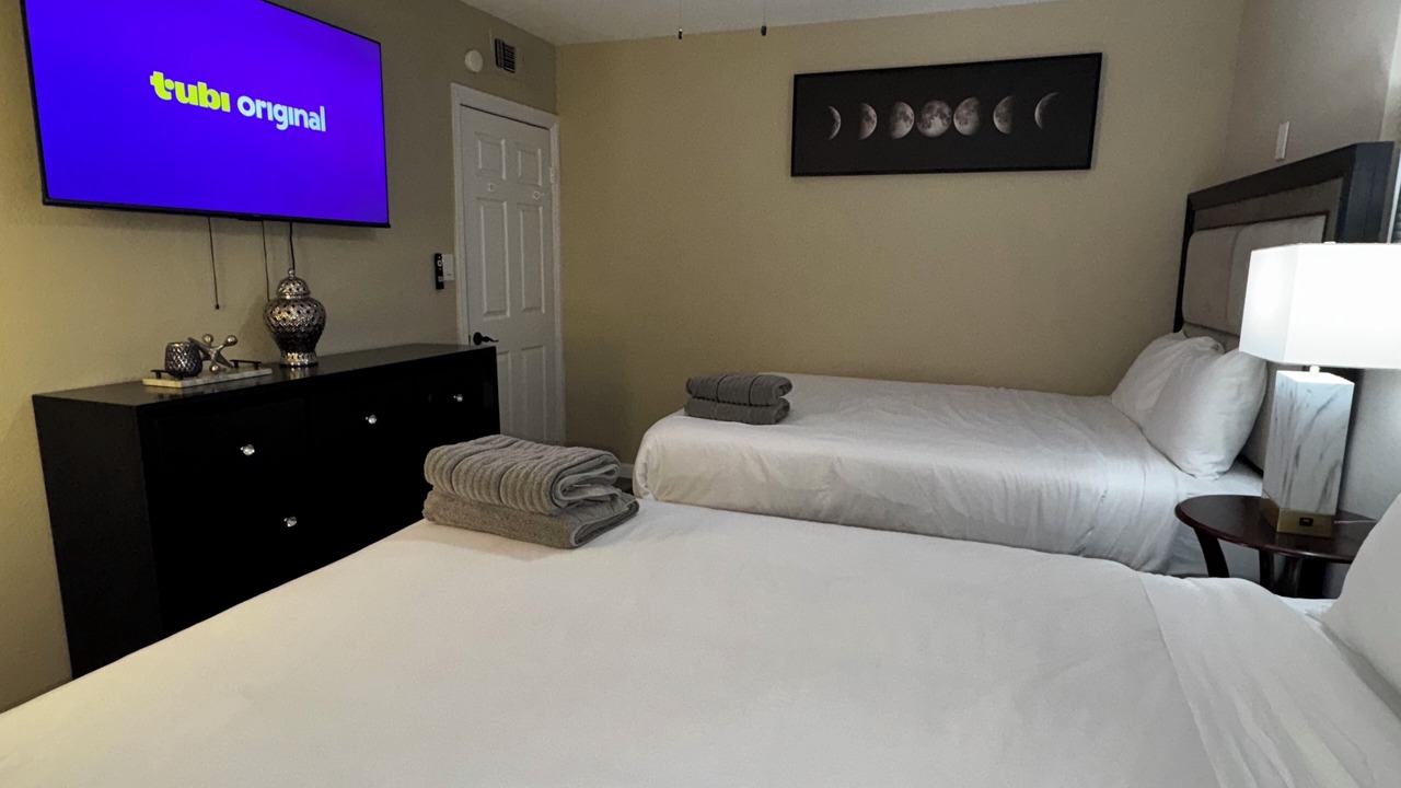 Photo of Bedroom in NE - Sterling