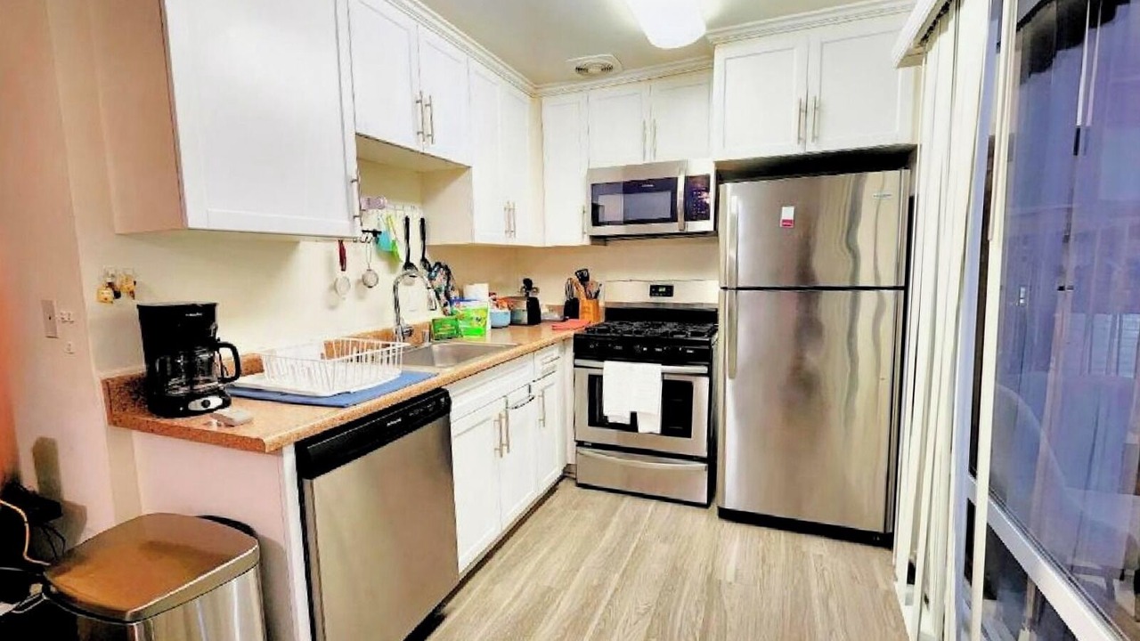 Photo of Kitchen in West Los Angeles