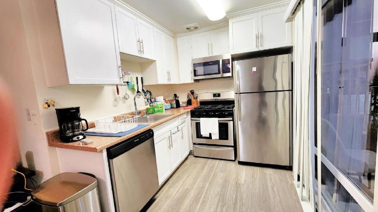 Photo of Kitchen in West Los Angeles