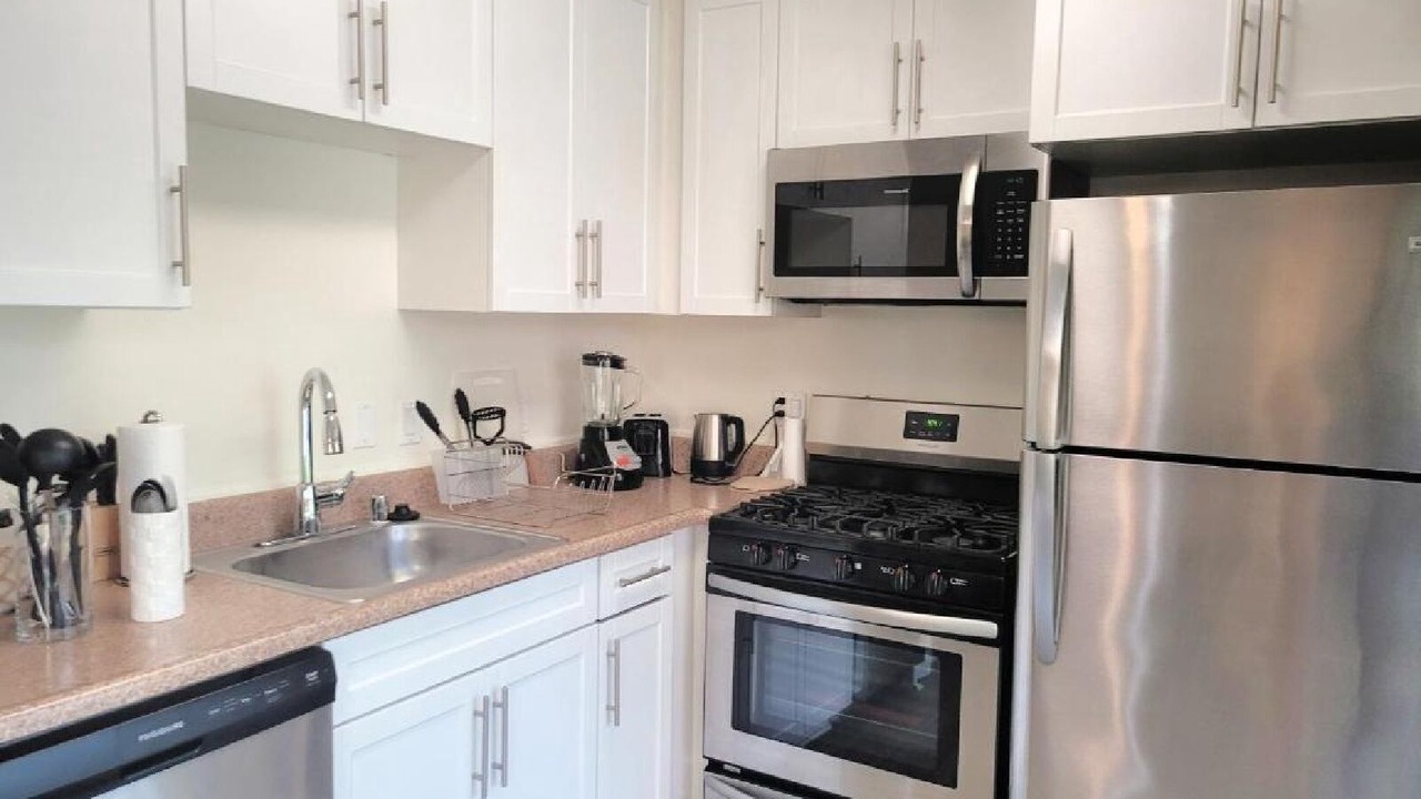 Photo of Kitchen in West Los Angeles