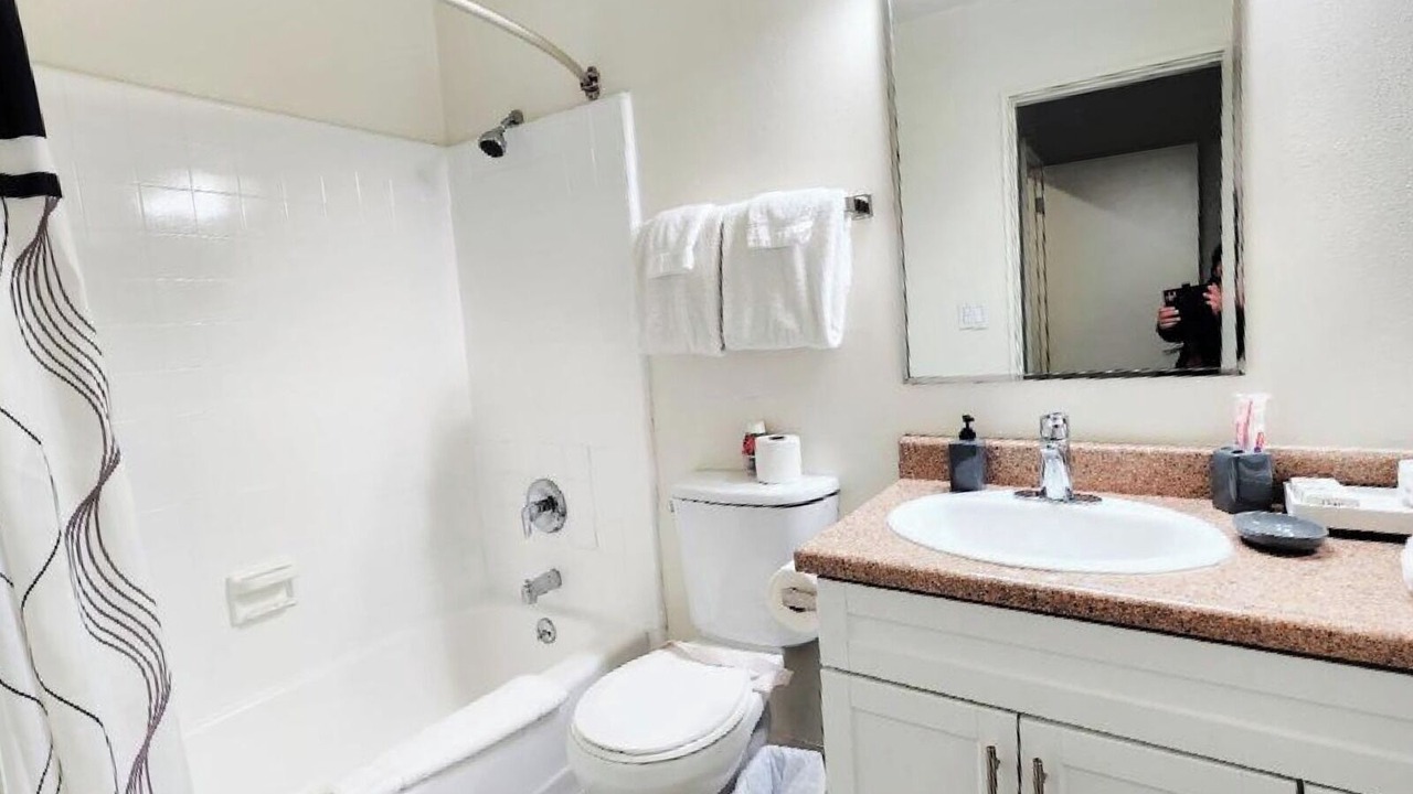 Photo of Bathroom in West Los Angeles