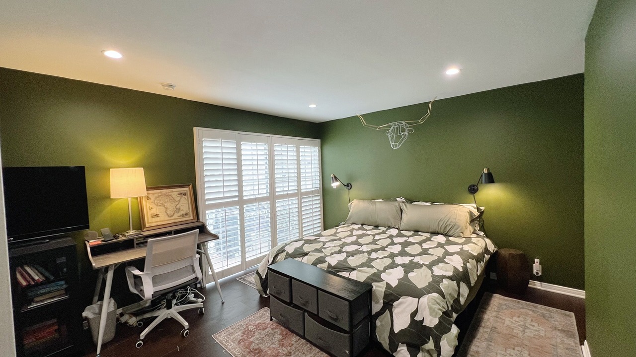 Photo of Bedroom in Sawtelle