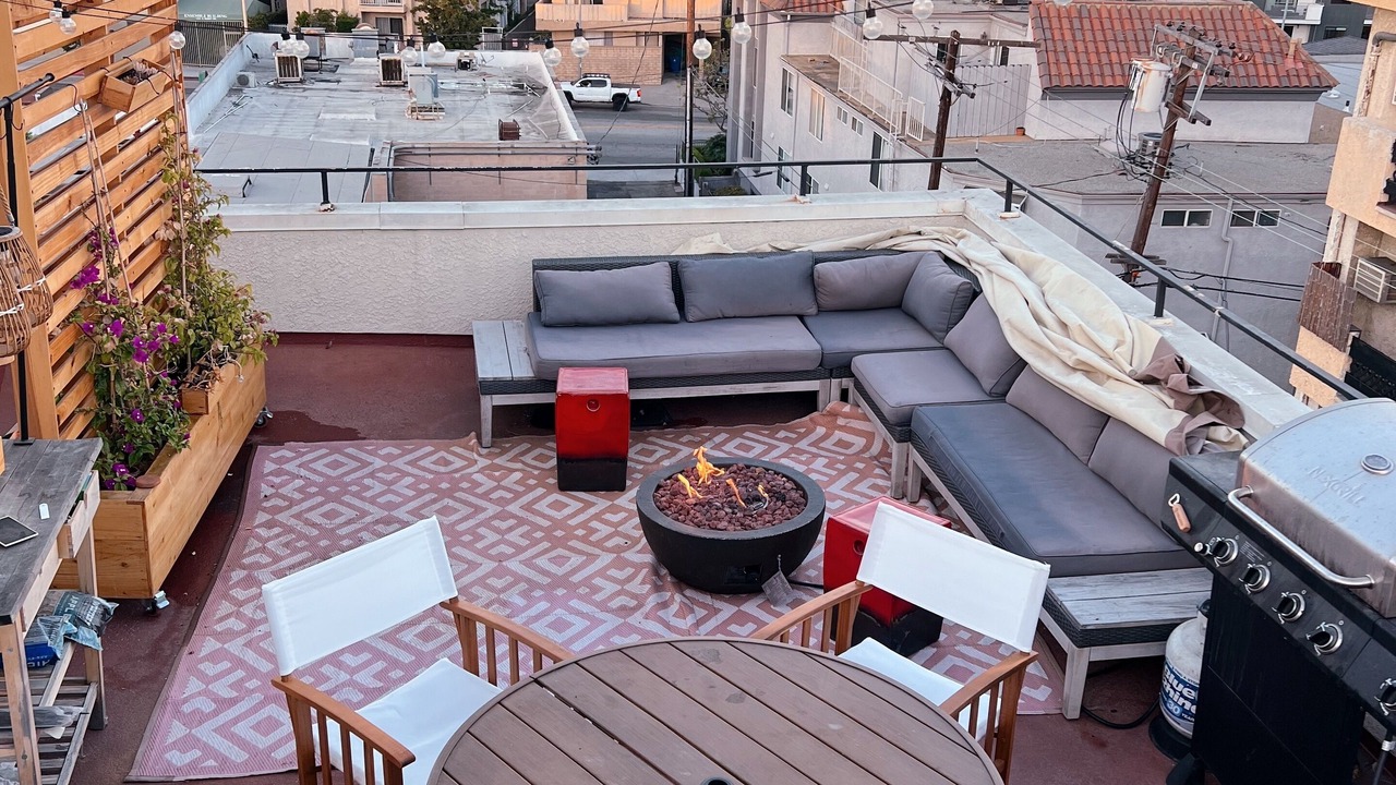 Photo of Outdoor in Sawtelle