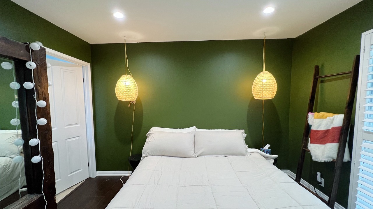 Photo of Bedroom in Sawtelle