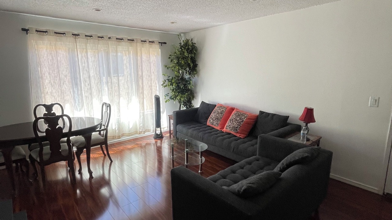 Photo of Livingroom in North Redondo