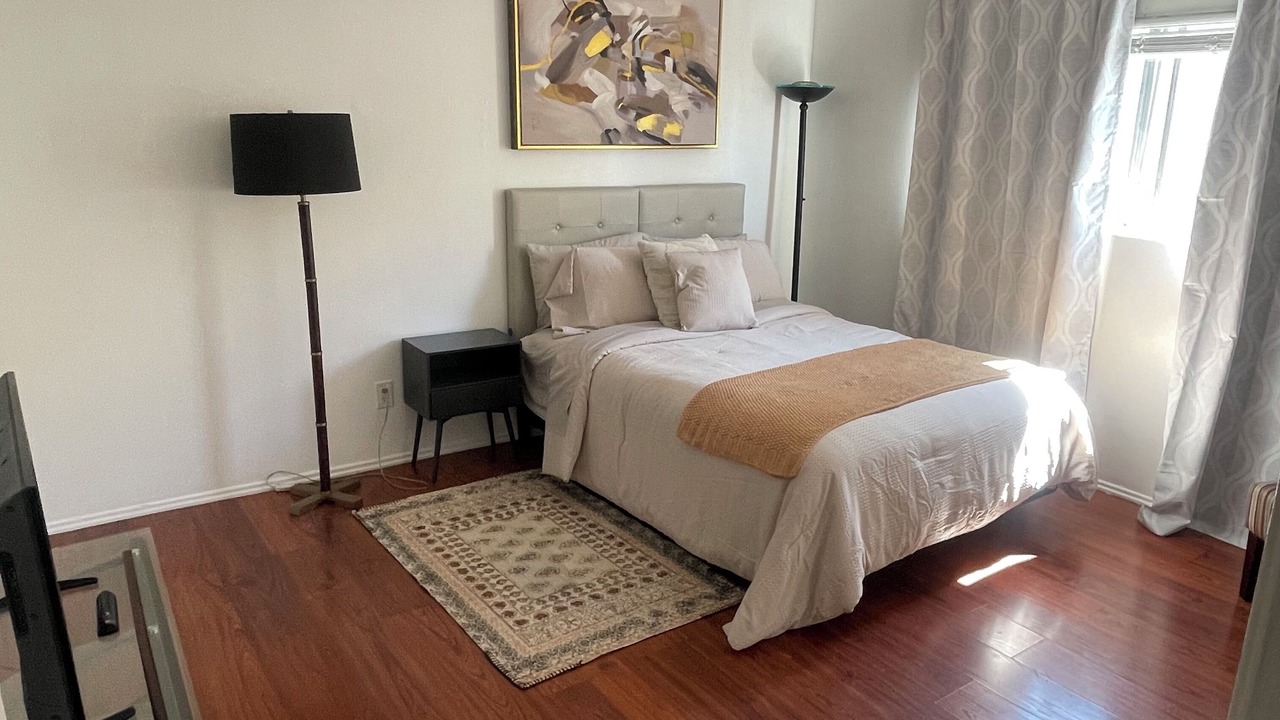 Photo of Bedroom in North Redondo