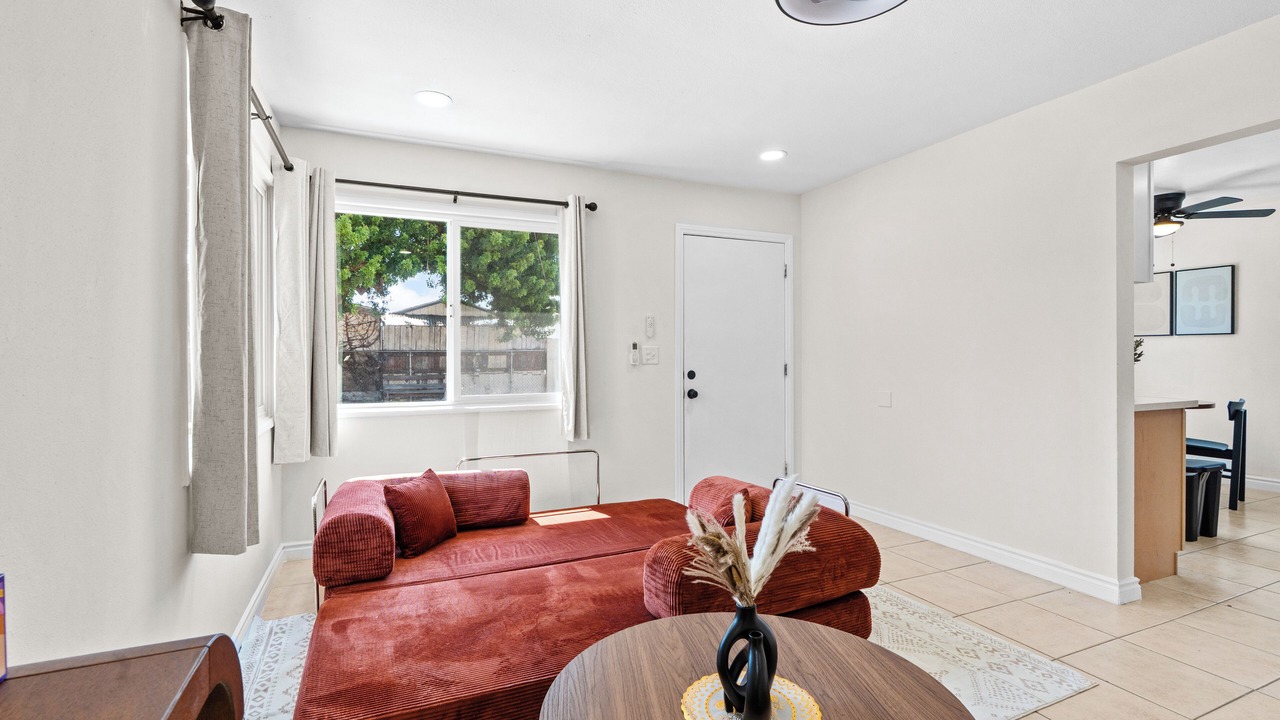Photo of Livingroom in Tustin