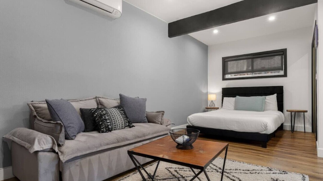 Photo of Bedroom in Woodland Hills