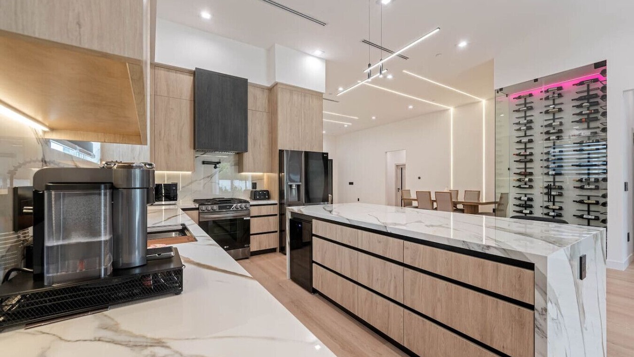 Photo of Kitchen in Valley Glen