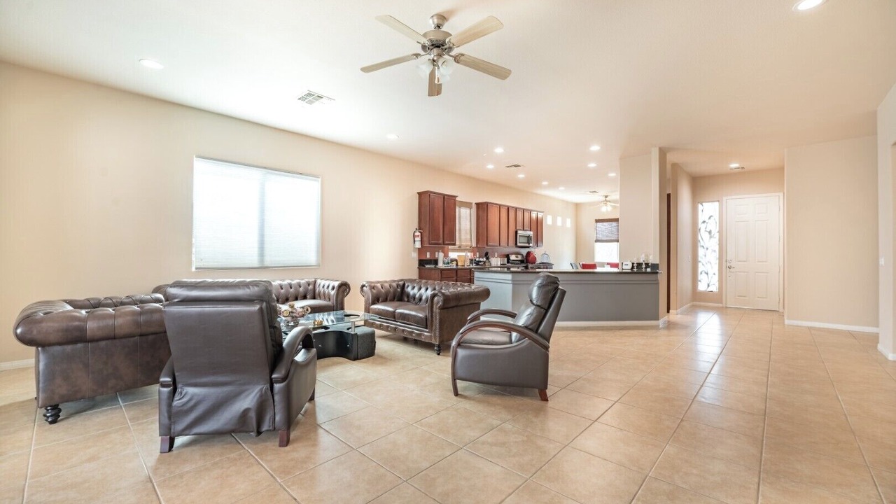 Photo of Livingroom in Desert Hot Springs