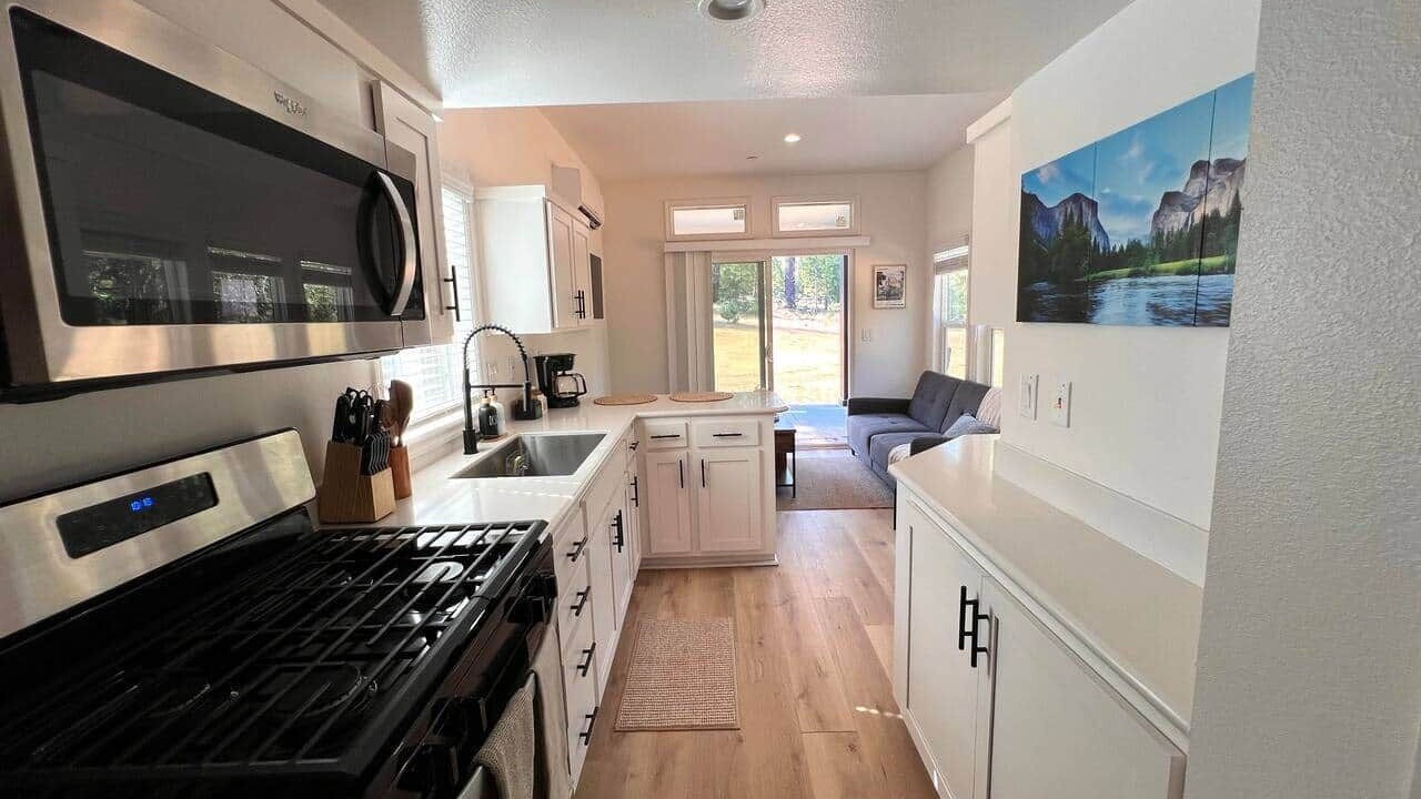 Photo of Kitchen in Groveland