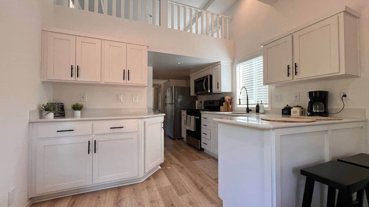 Photo of Kitchen in Groveland