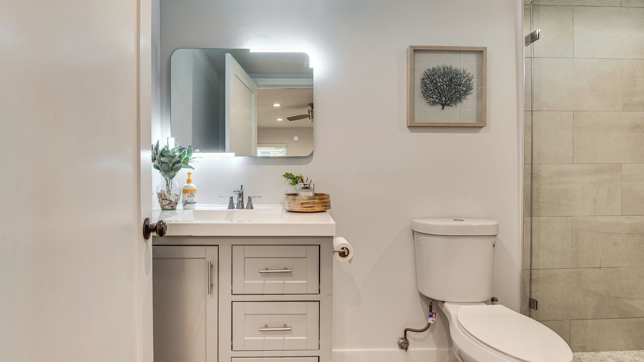 Photo of Bathroom in Los Angeles