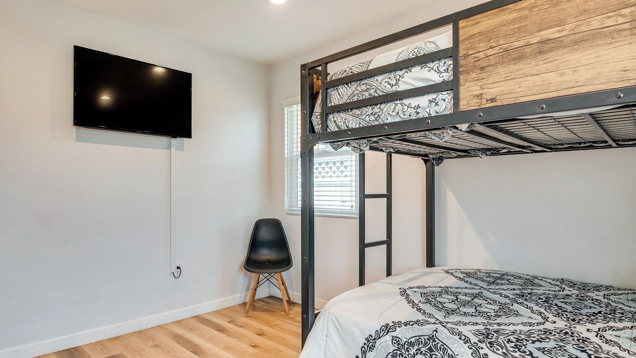 Photo of Bedroom in Los Angeles