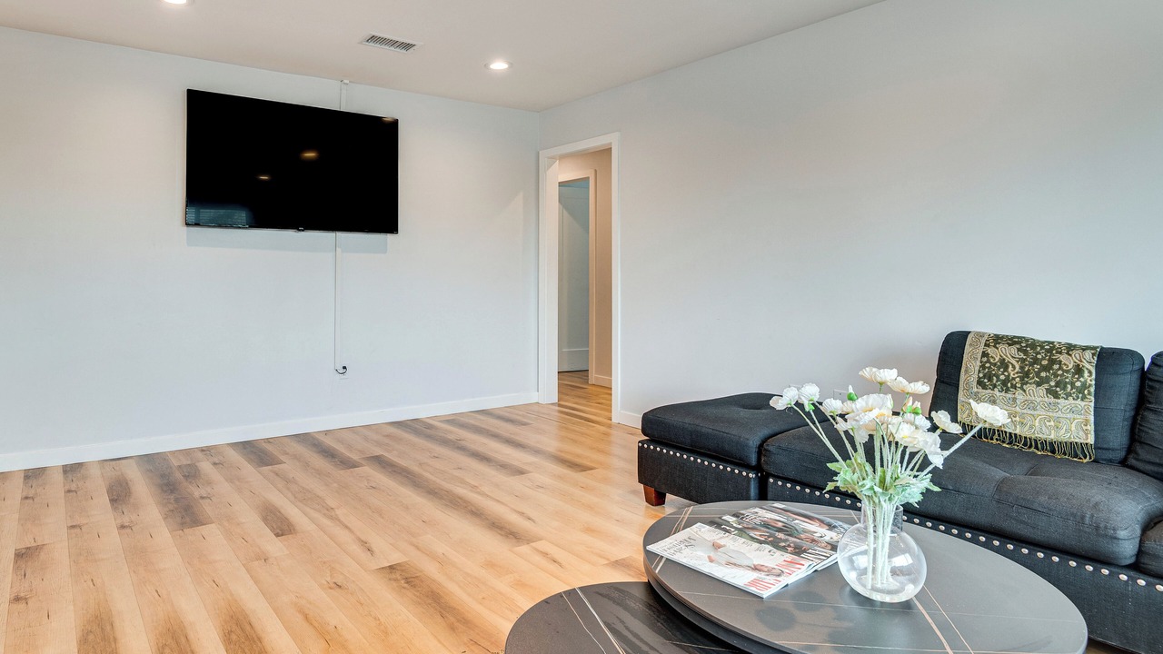 Photo of Livingroom in Los Angeles