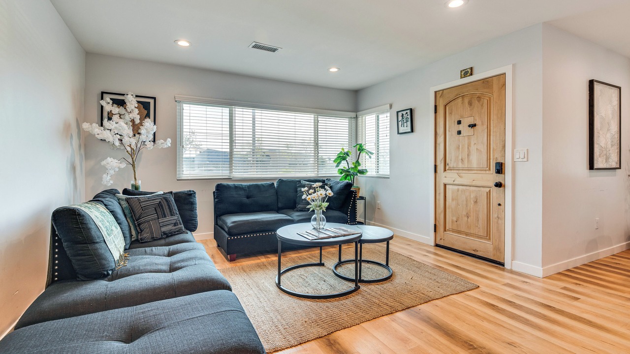 Photo of Livingroom in Los Angeles