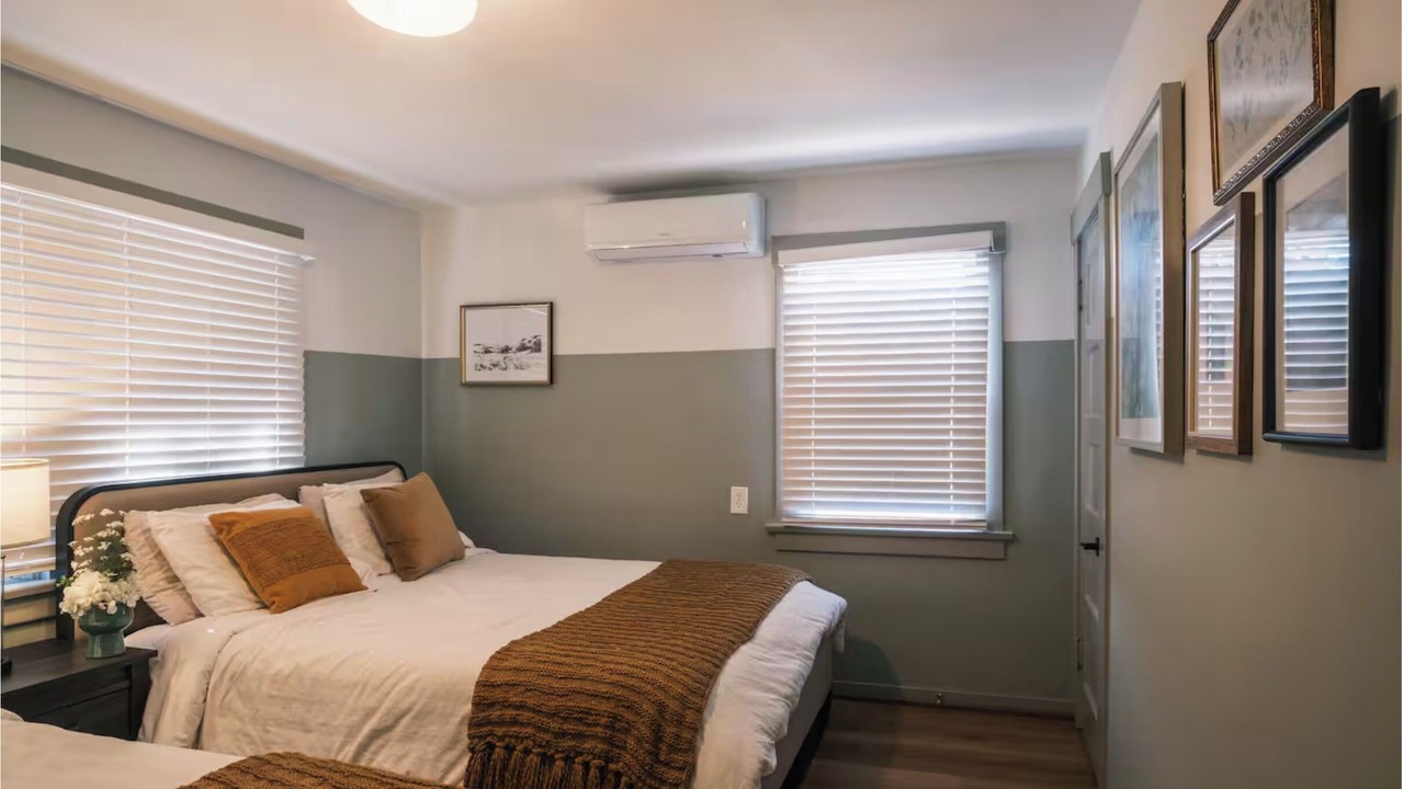 Photo of Bedroom in Pasadena