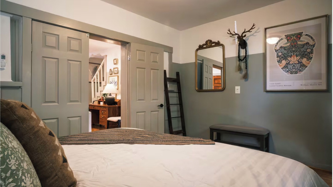 Photo of Bedroom in Pasadena