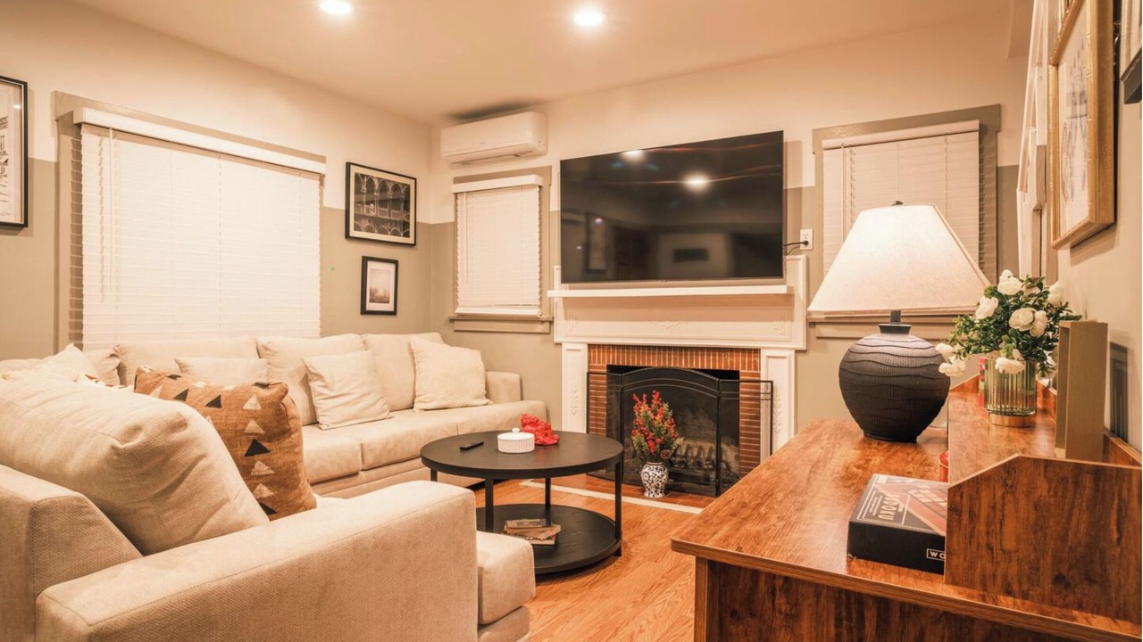 Photo of Livingroom in Pasadena