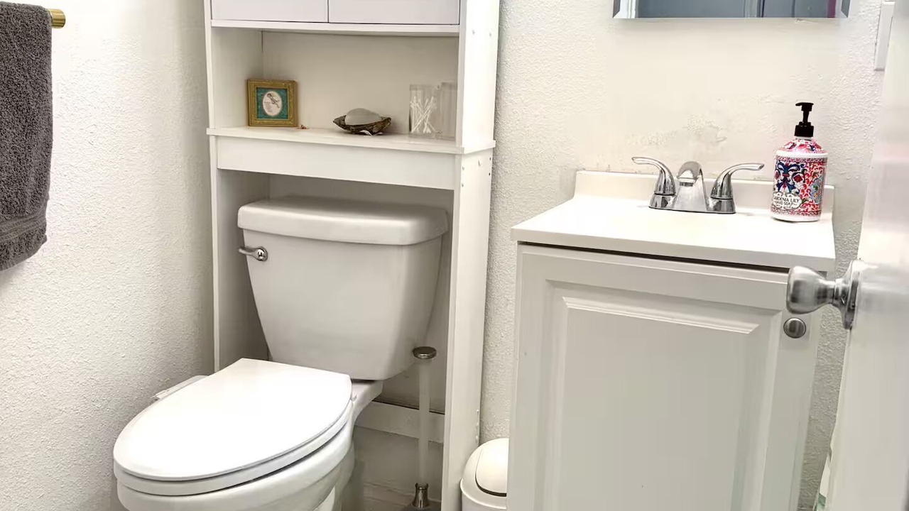 Photo of Bathroom in Gardena