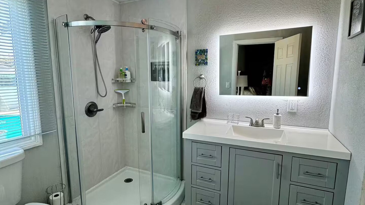 Photo of Bathroom in Gardena