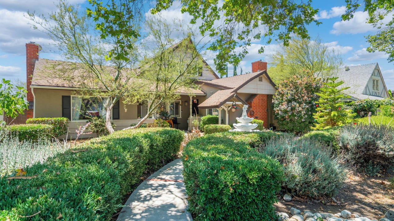 Photo of Outdoor in Claremont